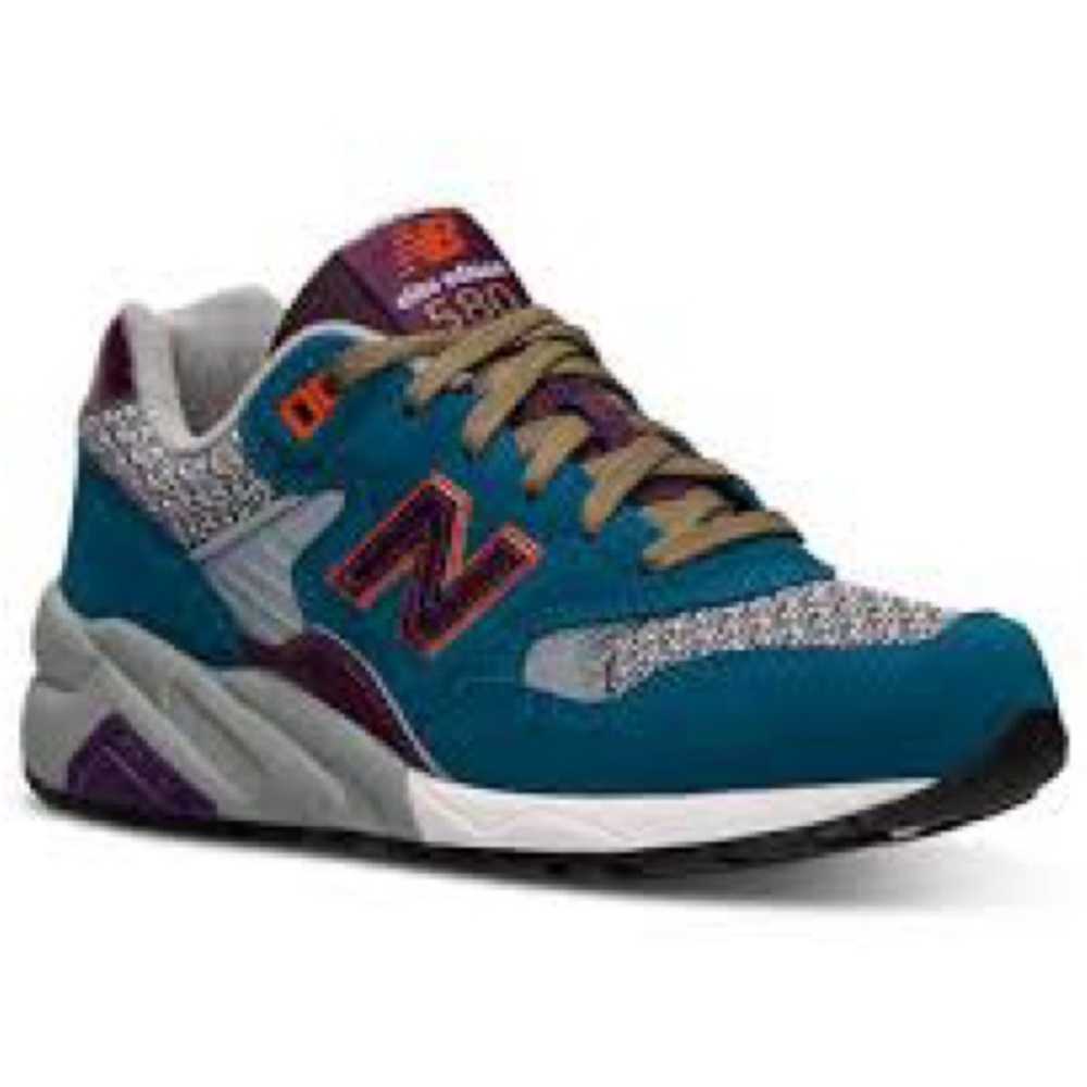 New Balance Women's 580 Elite Edition Shoes - Size 7